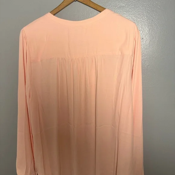 Torrid Pink Long Sleeve Blouse with Mandarin Collar 2X 18/20 New - Picture 4 of 9